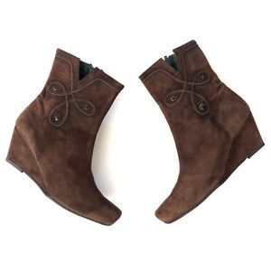 Hispanitas Brown Suede Wedge Embroidered Booties